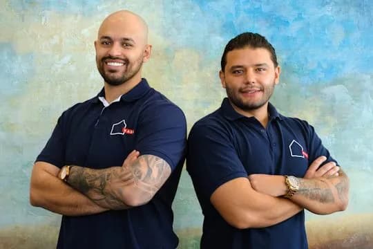 Cristian Mora and Samuel Perez, founders of Kasa General Contractor in Montreal