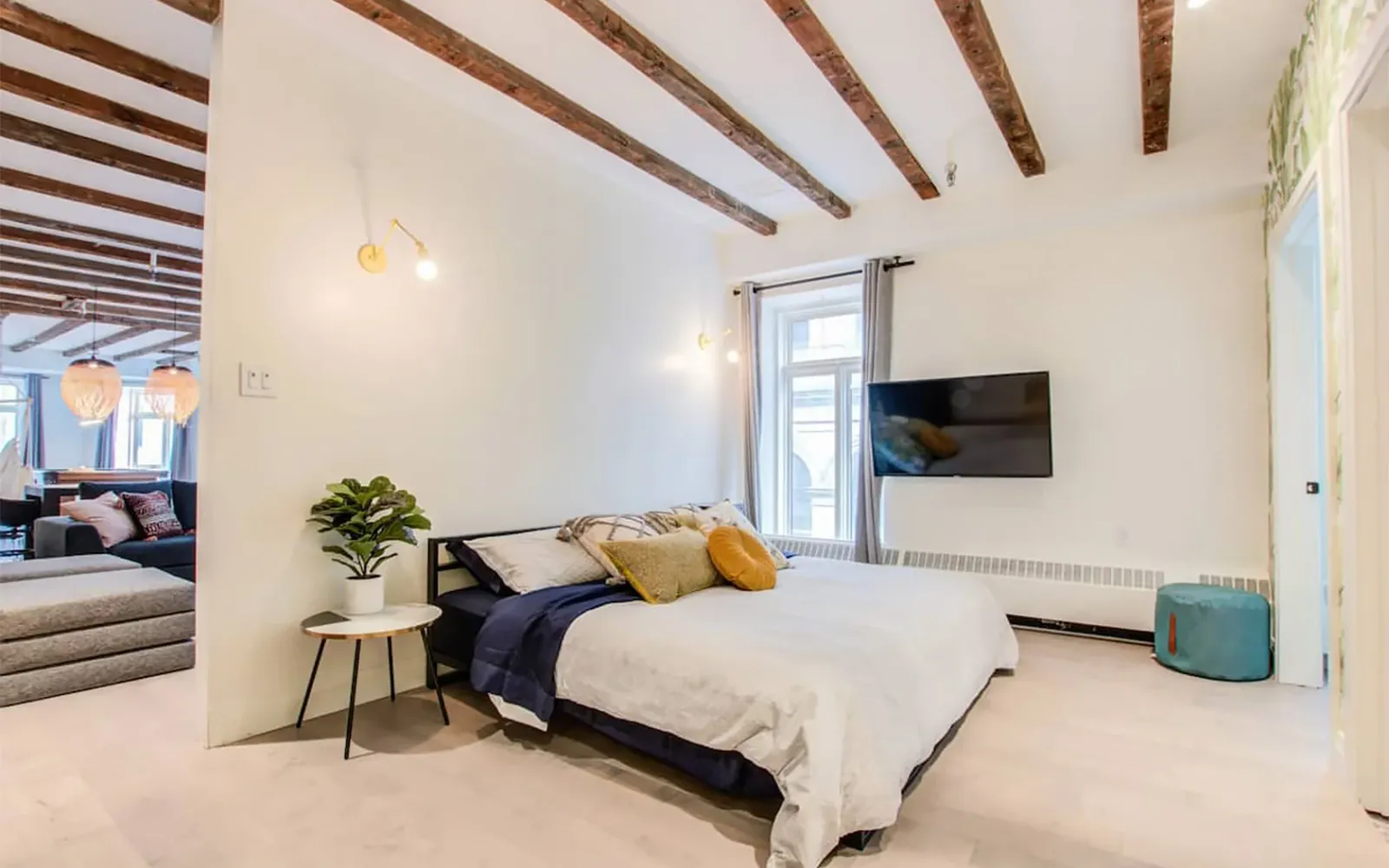 Turnkey renovation result delivered by Kasa General Contractor in Montreal