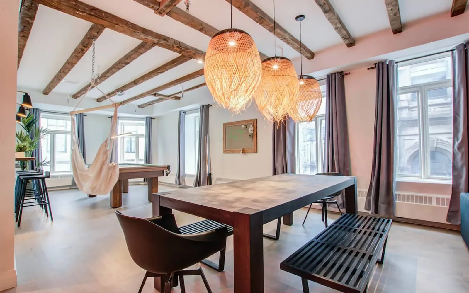 Renovated living space completed by Kasa General Contractor in Montreal